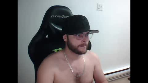 Snapshot of anarchyy1994 chatting on 05-17-26, 01:14 anarchyy1994 online show from 05-17-26, 01:14