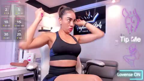 ana online show from 10-12-25, 01:21