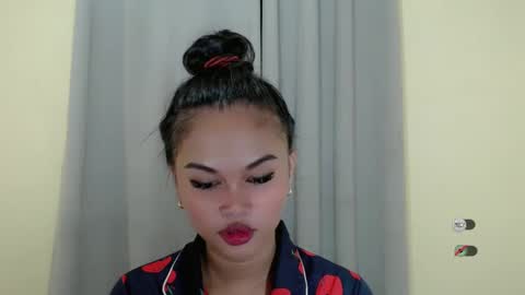 Snapshot of anaruru_ chatting on 02-11-25, 08:10 ANA online show from 02-11-25, 08:10