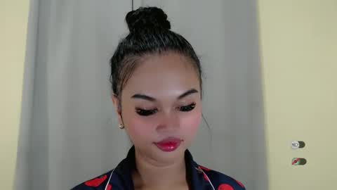 Snapshot of anaruru_ chatting on 02-28-25, 08:07 ANA online show from 02-28-25, 08:07