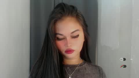 Snapshot of anaruru_ chatting on 05-24-26, 01:27 ANA online show from 05-24-26, 01:27