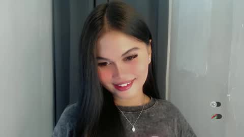 Snapshot of anaruru_ chatting on 06-08-26, 01:00 ANA online show from 06-08-26, 01:00