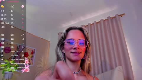 Snapshot of anaskinny chatting on 12-29-24, 06:16 Ana online show from 12-29-24, 06:16