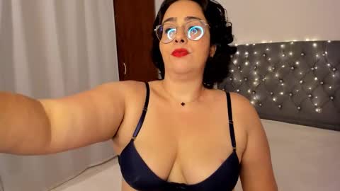Snapshot of anastaciablues chatting on 10-13-25, 04:01 Anastacia online show from 10-13-25, 04:01