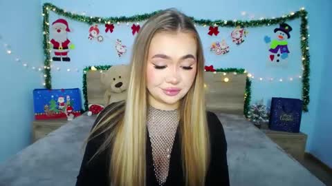 Snapshot of anastacyyellig chatting on 12-26-24, 08:00 anastacyyellig online show from 12-26-24, 08:00