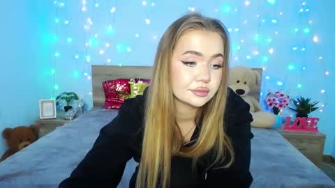 Snapshot of anastacyyellig chatting on 01-15-25, 03:00 anastacyyellig online show from 01-15-25, 03:00