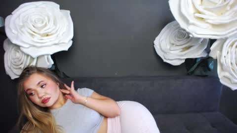 Snapshot of anastacyyellig chatting on 09-08-25, 02:27 anastacyyellig online show from 09-08-25, 02:27