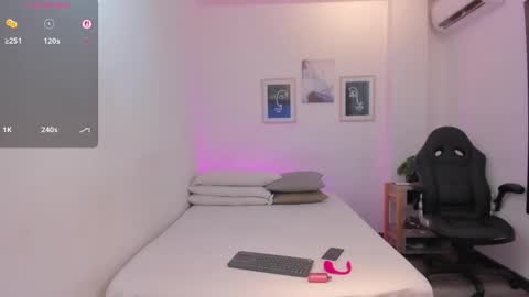 Ana online show from 09-29-25, 07:40