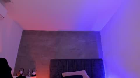 Snapshot of anastasia_lauren chatting on 06-11-26, 02:53 Ana online show from 06-11-26, 02:53