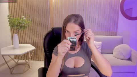 A N A S T A S I A  online show from 02-17-25, 11:55