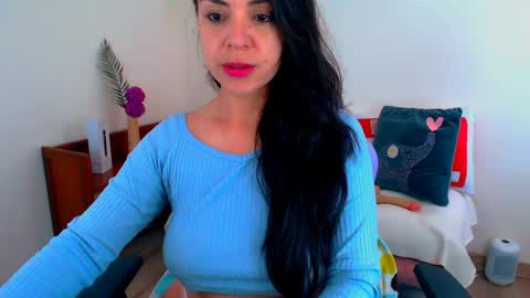 Snapshot of anaughty_kitten chatting on 07-14-26, 07:08 Tatiana I was Latingoddess69 online show from 07-14-26, 07:08