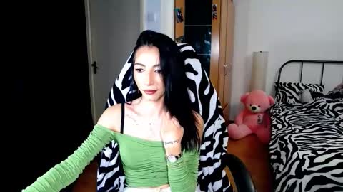 Snapshot of anaxsin chatting on 11-13-25, 04:39 sweetSin online show from 11-13-25, 04:39