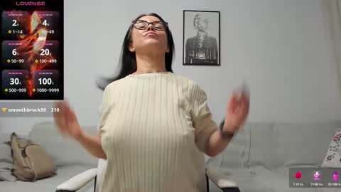 Snapshot of anayscaandy chatting on 09-25-25, 02:59 Andreea online show from 09-25-25, 02:59