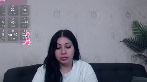 Snapshot of anaysdivine chatting on 09-23-25, 02:58 Anays online show from 09-23-25, 02:58