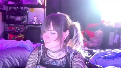 Snapshot of anchew chatting on 08-02-26, 07:12 ANIME NIGHTS JOIN OUR DISCORD online show from 08-02-26, 07:12