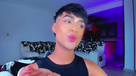 Snapshot of anddy_grey1 chatting on 01-20-25, 06:53 Dani 3 online show from 01-20-25, 06:53