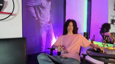 anddy_hugecock online show from 05-27-26, 12:35