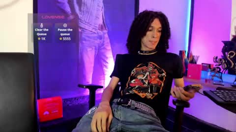 anddy_hugecock online show from 06-21-26, 04:42