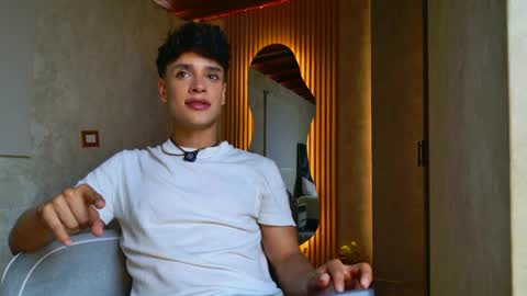 Snapshot of ander_ashford77 chatting on 06-03-26, 12:19 Ander online show from 06-03-26, 12:19