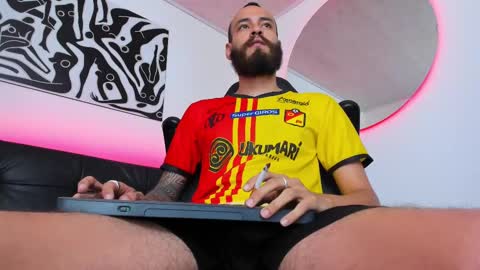 Andrs   -                   online show from 03-08-25, 09:51