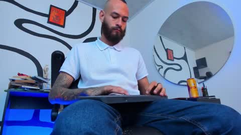 Andrs   -                   online show from 11-16-25, 02:28