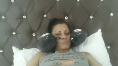 Snapshot of andr267969 chatting on 03-10-25, 03:52 rosario online show from 03-10-25, 03:52