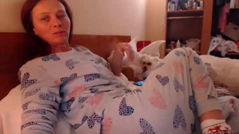 Snapshot of andrasweetie chatting on 03-08-25, 09:40 Andra online show from 03-08-25, 09:40