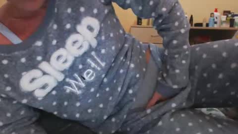 Snapshot of andrasweetie chatting on 09-17-25, 07:37 Andra online show from 09-17-25, 07:37