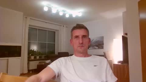 Name online show from 11-16-25, 08:36