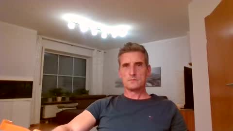 Name online show from 07-23-26, 06:39