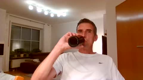 Name online show from 07-25-26, 07:33