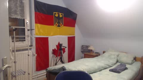 Snapshot of andre124231 chatting on 12-20-24, 06:56 Andre online show from 12-20-24, 06:56