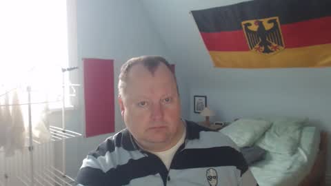 Snapshot of andre124231 chatting on 09-26-25, 09:35 Andre online show from 09-26-25, 09:35