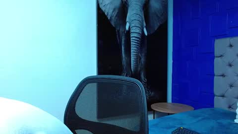 Snapshot of andre_parker chatting on 02-07-25, 11:13 Andre Parker online show from 02-07-25, 11:13