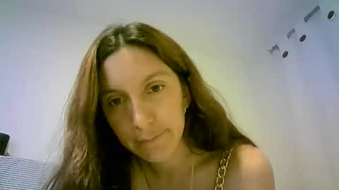 Snapshot of andre_sagra chatting on 10-28-25, 02:42 sagra online show from 10-28-25, 02:42