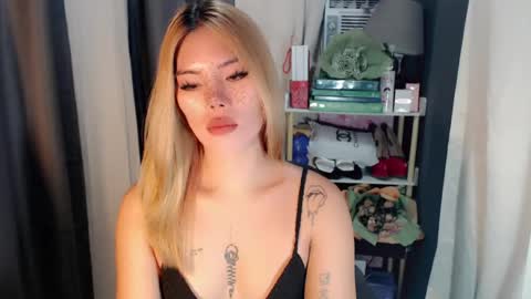 andrea06121998 online show from 07-28-26, 03:21