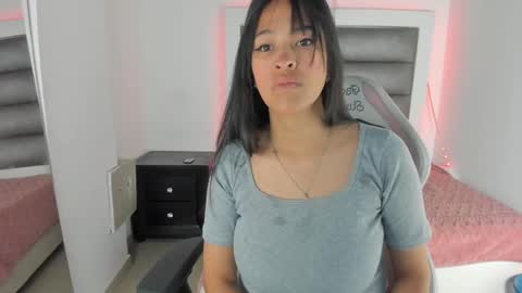 andrea_brunette_ online show from 10-06-25, 12:35
