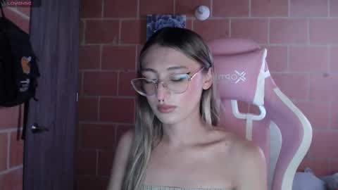 Andrea  online show from 10-09-25, 03:32