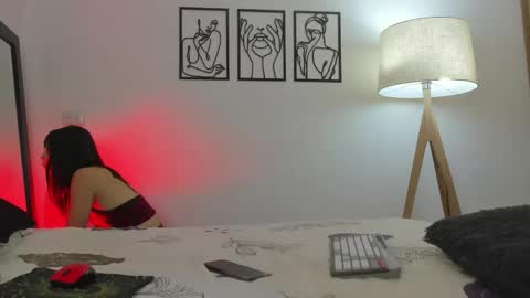 Andrea Cherry online show from 04-18-26, 08:42