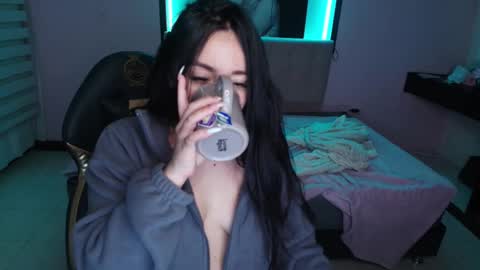 Andrea Ramos online show from 02-19-25, 08:22