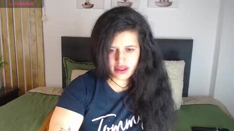 ANDREA  online show from 11-19-25, 01:11