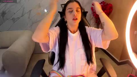 andrea_tasty_tf online show from 12-17-25, 12:55