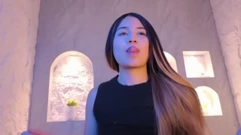 Snapshot of andrea_tx chatting on 06-03-26, 02:33 andrea_tx online show from 06-03-26, 02:33