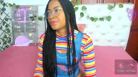 Naomi Andrea Daviss online show from 10-31-25, 12:17