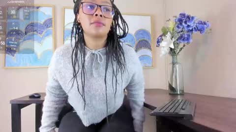 Andrea Zoelins online show from 11-24-25, 02:39