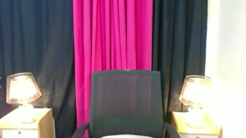 Andrea And Chloe Asians Girls online show from 02-01-25, 06:08