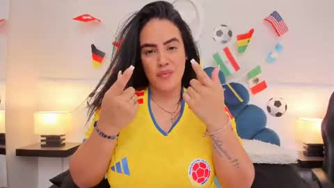 andreahgil online show from 06-27-26, 01:06
