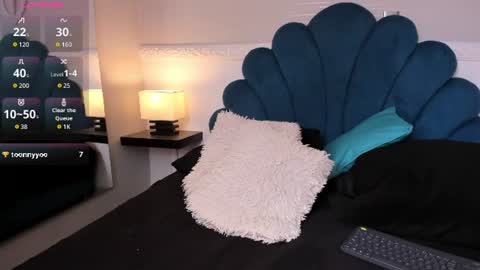 andreahgil online show from 07-17-26, 03:39