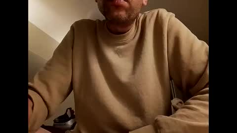 Snapshot of andreai1988 chatting on 05-31-26, 05:04 andreai1988 online show from 05-31-26, 05:04