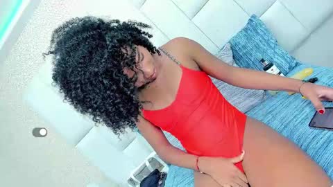 Snapshot of andreayano chatting on 09-27-25, 05:23 andreayano online show from 09-27-25, 05:23